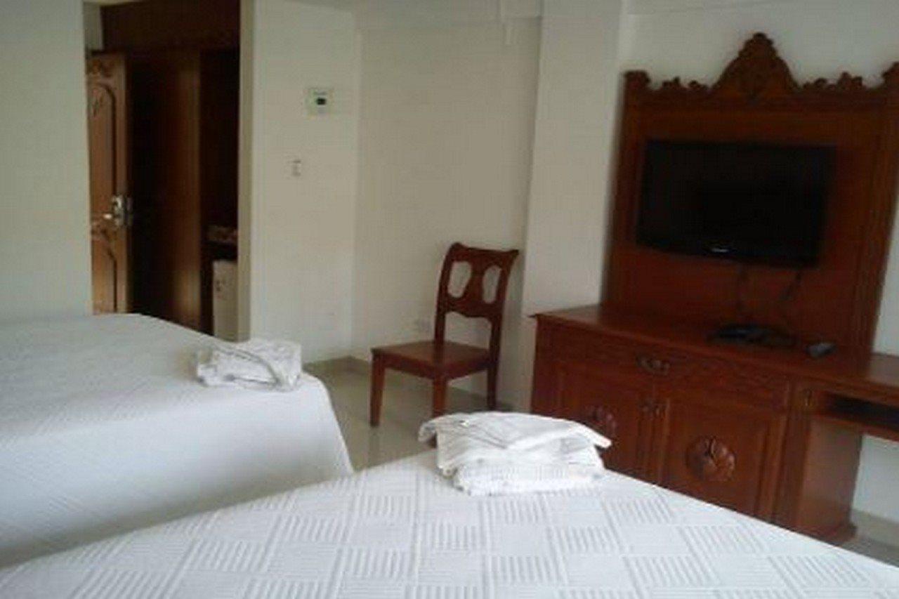 Hotel Misional Santa Cruz de La Sierra Bagian luar foto