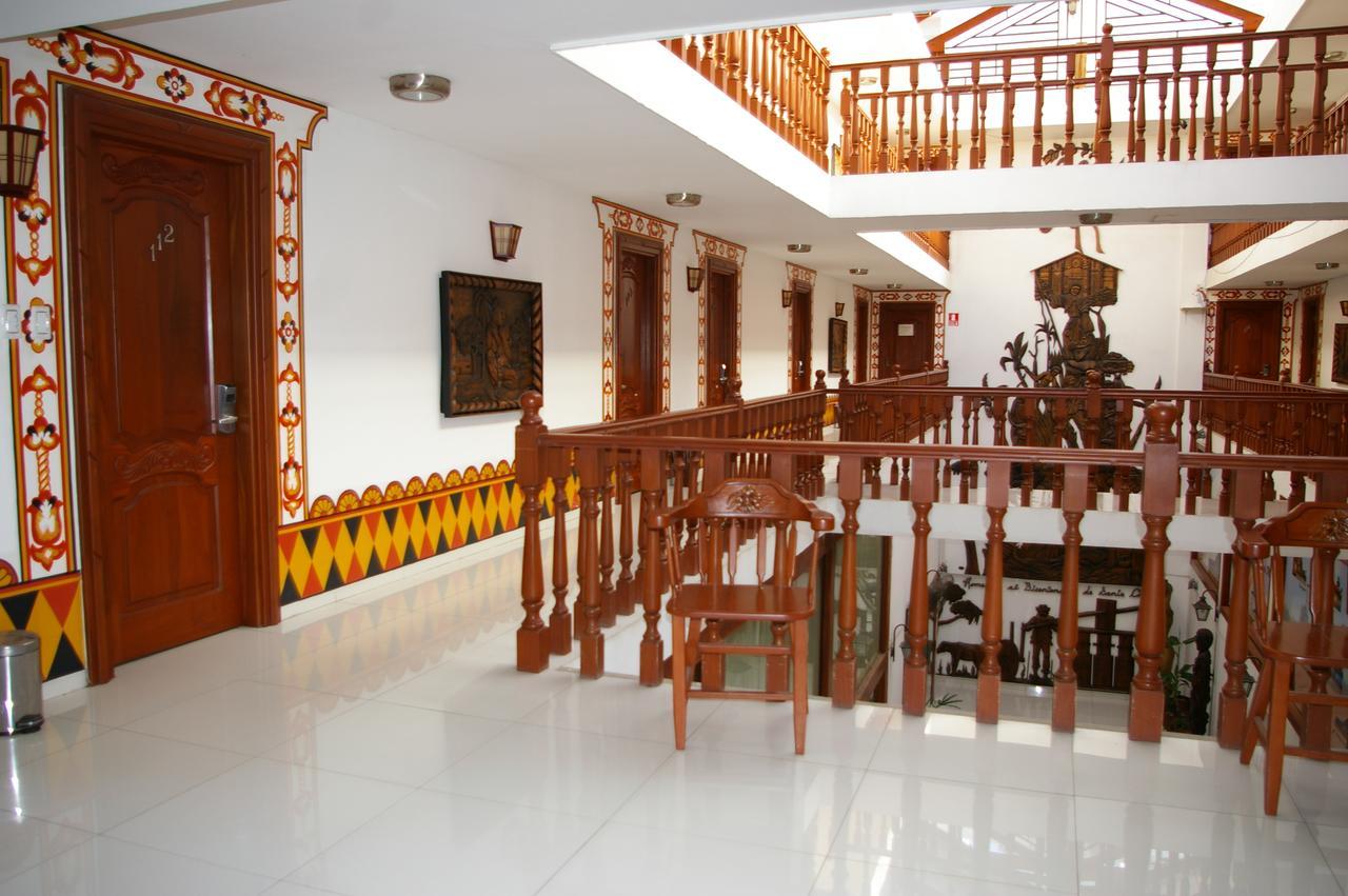 Hotel Misional Santa Cruz de La Sierra Bagian luar foto